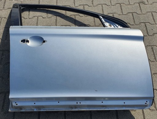 Правая передняя дверь volvo xc60 i 08-