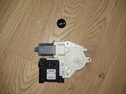 Моторчик склопідйомника лівий передній audi a3 8p підйомник 8p0959801p