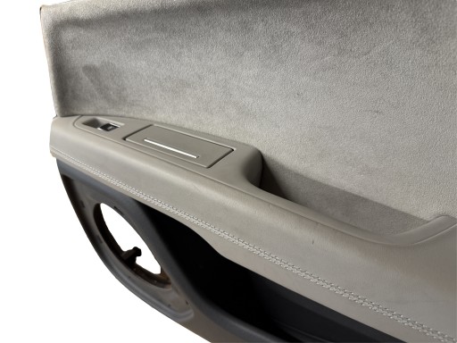 AUDI A7 4G side door right rear part leather