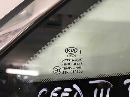 KIA CEED III HB window bodywork right rear 19