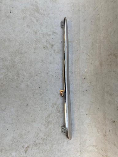 MERCEDES C-KLASA W206 CHROM KRATKI Pare choc GRILA A2068886300