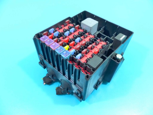 Блок предохранителей fiesta mk7 c1bt-14a005-aua