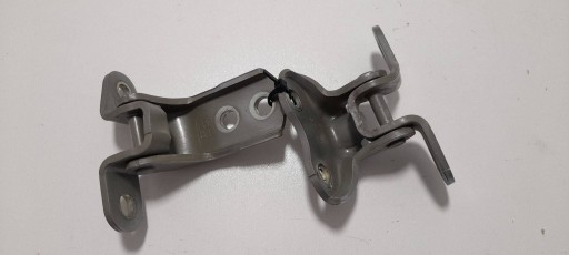 Toyota Corolla E21 hinges door front right 1L0 (Z26)