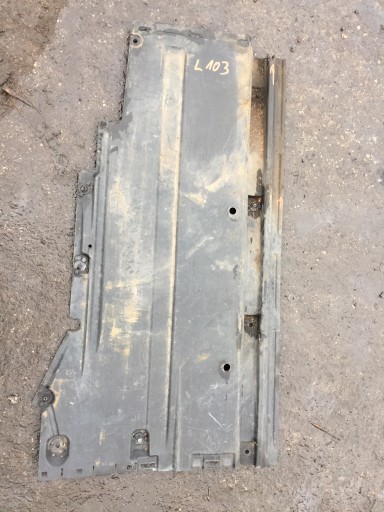 AUDI A4 B8 A5 Blende Abdeckung abdeckung des Bodens Unterfahrschutz links