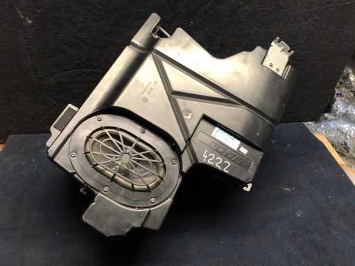 MERCEDES-BENZ САБВУФЕР BOSE 2038203202