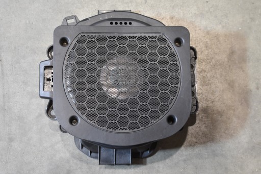 IDEALNY speaker NISKOTONOWY +cover grid BMW X7 G07 1