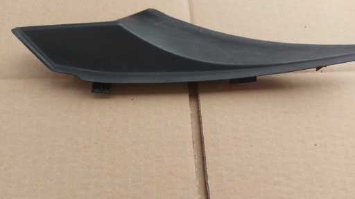 spoiler under the window left TOYOTA AURIS II 12-18