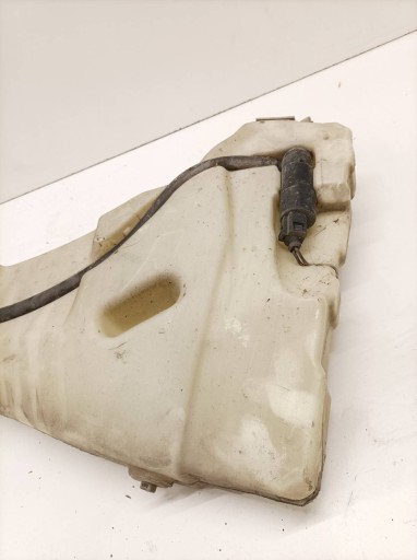 nadrzka ostrekovacov 7L 7L0955453F VW Volkswagen Touareg und (2002-2010)