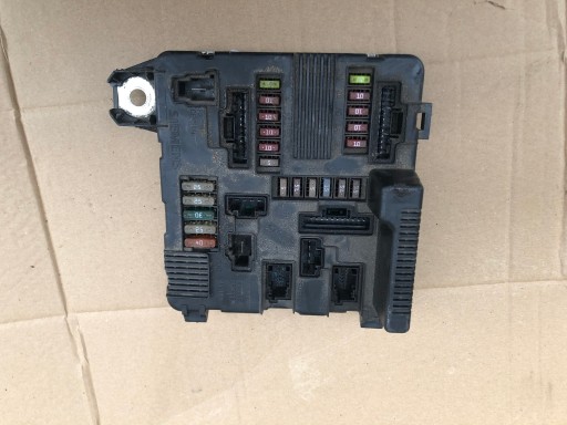 КОРОБКА ЗАПОБІЖНИКІВ RENAULT MEGANE II 02-05 1.9 8200306032A