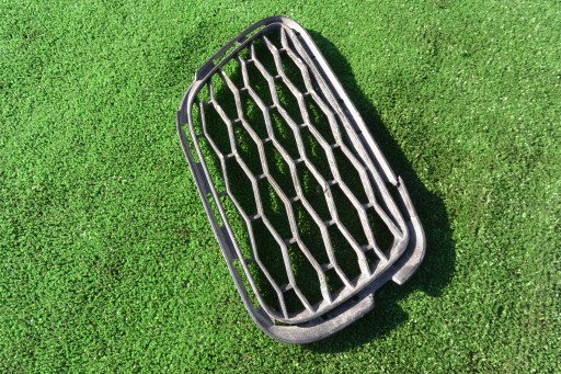 grid of a bumper right MASERATI QUATTROPORTE VI