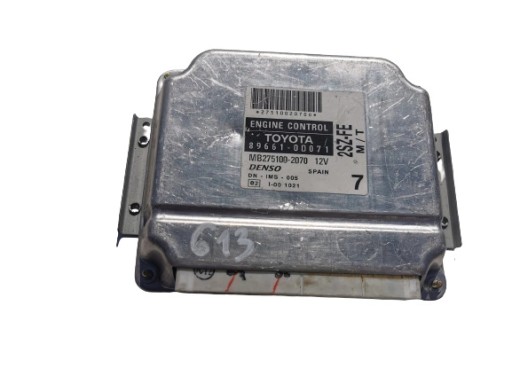 Компьютер toyota yaris 1.3b 89661-0d071 mb275100-2070