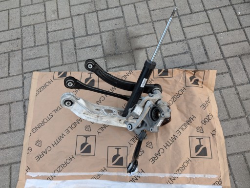 Audi q5 задняя левая подвеска 80a505459b