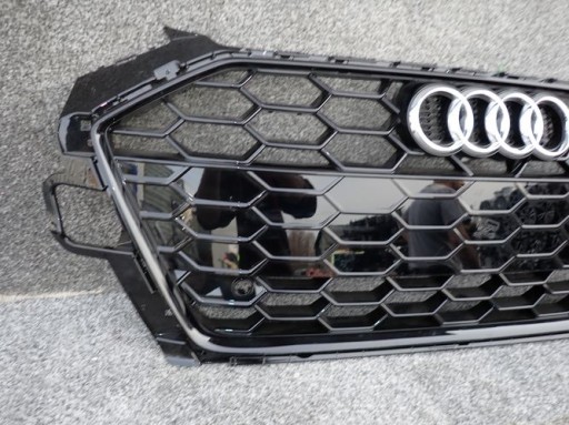 AUDI A4 B9 S-LINE 8W0 LIFT 19- Grille