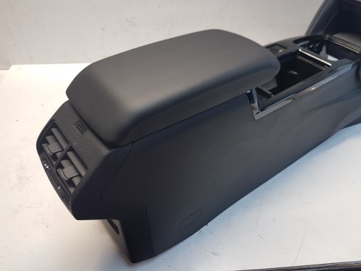 CITROEN C4 III Tunel mitte Armlehne