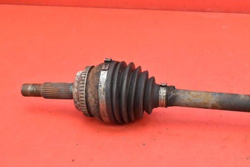 semi-axis right front MANUAL TOYOTA COROLLA VERSO 2 II 1.6 VVTi 110 KM 07-09