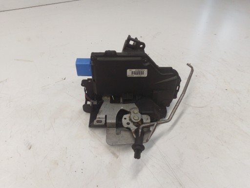lock door left front AUDI A8 D3 4E2837015 7 PIN