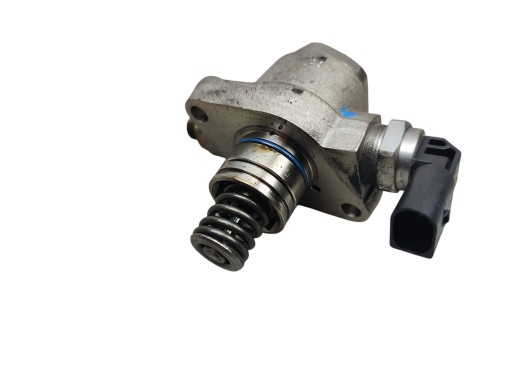 feed pump AUDI A3 8V A4 B8 A6 C7 SKODA OCTAVIA III 2.0 TFSI 06L127027B