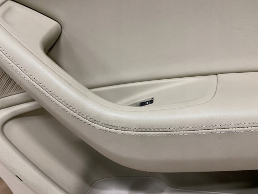 AUDI A6 4G C7 side door right front leather