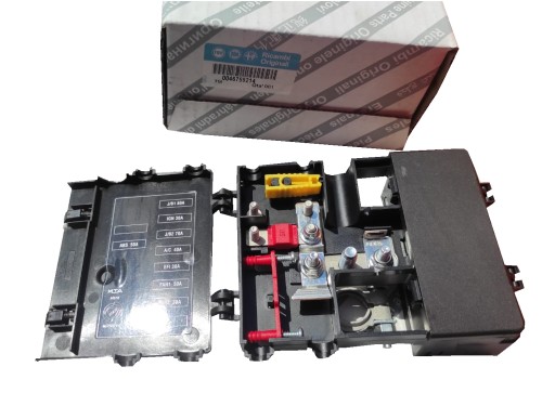 БЛОК ПРЕДОХРАНИТЕЛЕЙ LANCIA LYBRA 46759214 OE