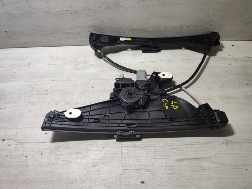 Opel Corsa F 2020 front side left lift of the window windows