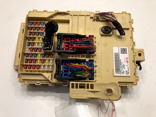 Блок предохранителей kia ceed 91950-j7141 универсал 1.4 140км модуль