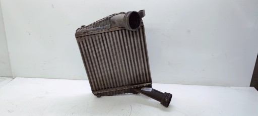 RADIATORE / RAFFREDDATORE RADIATORE INTERCOOLER DESTRA AUDI Q7 4L 7L6145804