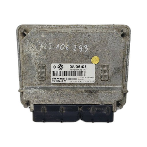 control unit of the engine Volkswagen Golf IV 1.6 MPI 06A906033 5WP4001905