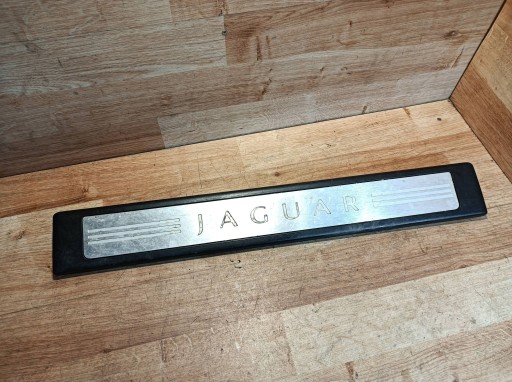 cap threshold moulding door przednich left Jaguar XF X250 8X2313201AF