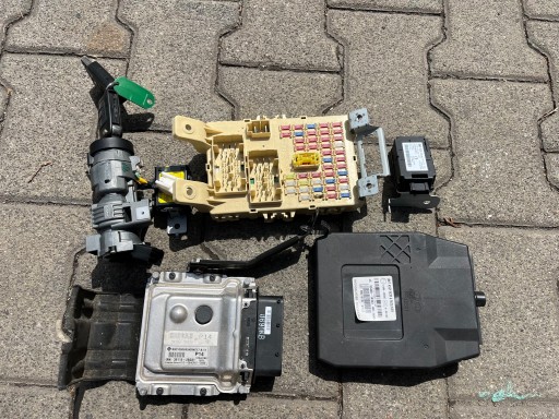 39118-2B331 - Компьютерный контроллер двигателя hyundai ix 20 в сборе