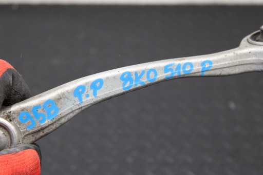arm right front upper PORSCHE MACAN 95B 8K0510P