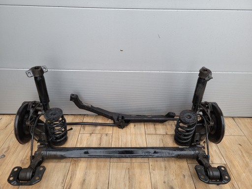 Підвіска променя задня opel zafira c cdti b20dth