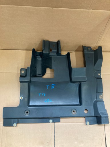 T5 TRANSPORTER MULTIVAN cover chassis rear part