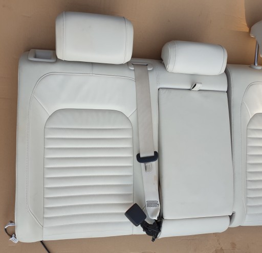 OPARCIE KANAPY of the rear leather STTROPEZ VW PASSAT B8 3G sedan OE