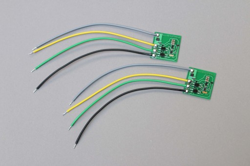 Модулі, що відокремлюють покажчик повороту від сигналу гальма