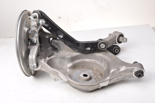 Volvo xc60 ii задній лівий поворотний кулак 32217286 31360588 32292417 31360584