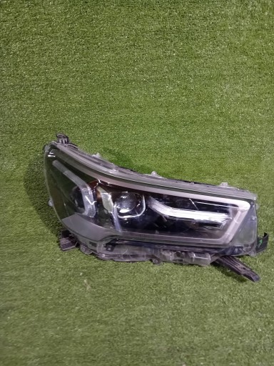 REFLEKTOR Droite Avant TOYOTA HILUX VIII LIFT 20- FULL LED NR.963
