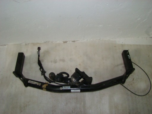 B8 3G5803881 - Фаркоп audi q5 8r0800495c