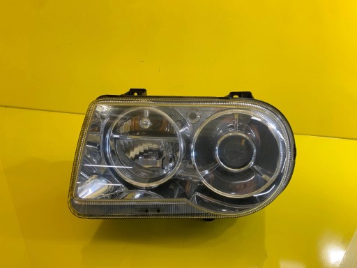 light left front Chrysler 300C 04-12 Xenon