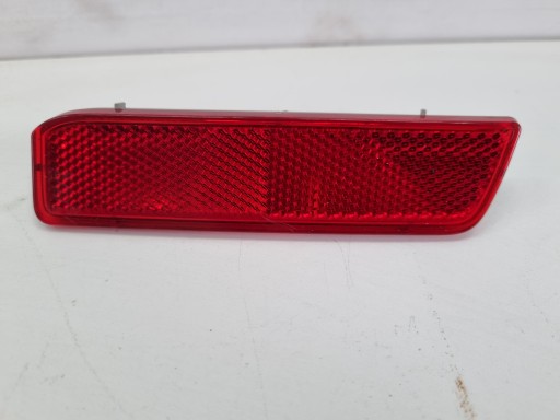 ОТРАЖАТЕЛЬ БАМПЕРА ЗАДНИЙ ПРАВЫЙ OPEL VECTRA C COMBI 13106912