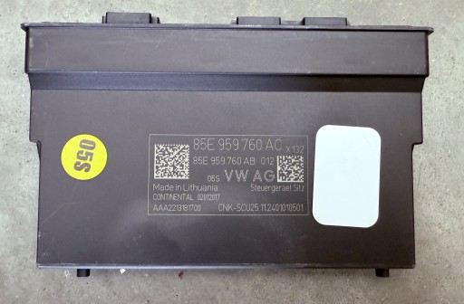 85E959760AC 85E - Модуль контролера audi 85e959760ac....