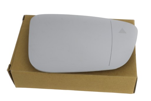 8875300 - Вставка правого зеркала BMW 5 (G30) 2017-помощник