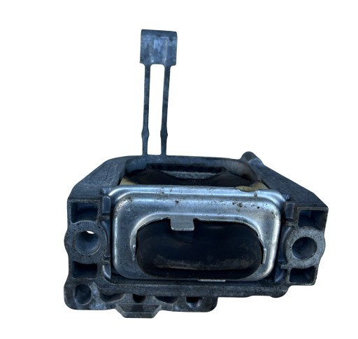 holder engine mount VW PASSAT B8 2.0 TDI 14- 3Q0199262J