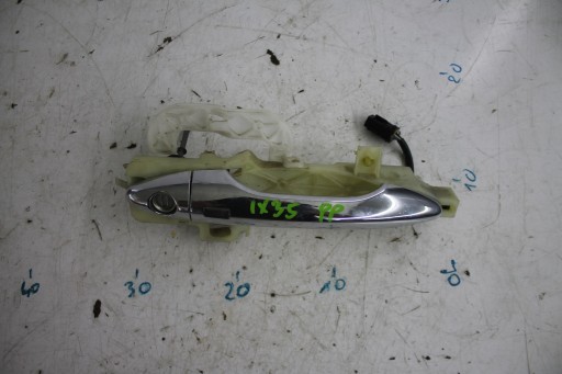 ДВЕРНА РУЧКА ПРАВА ПЕРЕДНЯ KEYLESS HYUNDAI IX35 09-15