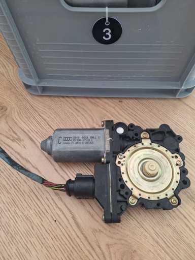 1998-2005 - Audi tt 8n 98-05 электродвигатель левого стекла 8n8959801d