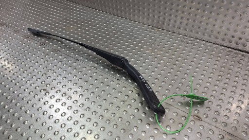 wiper arm left 7239519 BMW 1 F20 F21