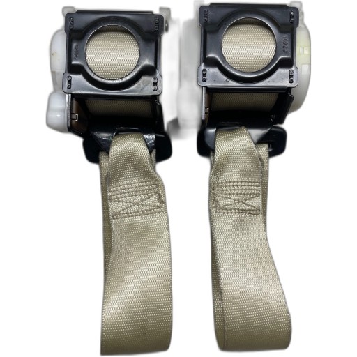 A2038601785 A2038601885 - MERCEDES CLK W209 ремінь безпеки задній бежевий