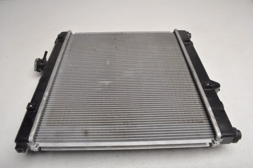 Сузуки джимни iv 1.5 охладитель воды