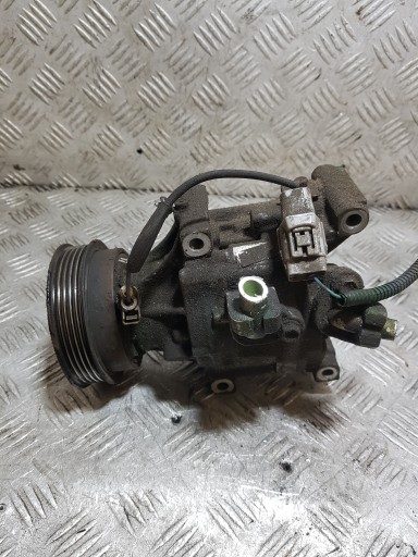 kompresor klimatizacije TOYOTA COROLLA VERSO 447220-6364