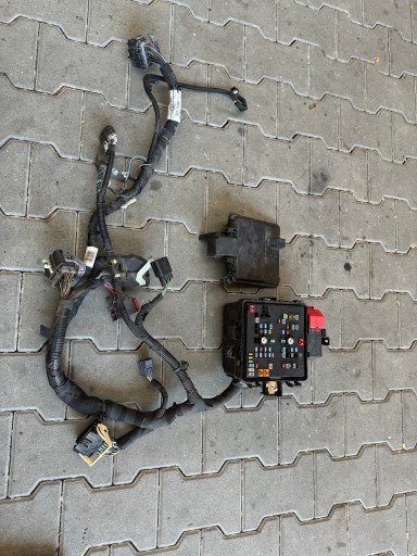 KK3T-14D068-AD - БЛОК ПРЕДОХРАНИТЕЛЕЙ FORD TRANSIT MK8 LIFT 2.0TDCI RWD