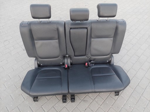 sedacka záď zadní opěrky MITSUBISHI OUTLANDER 3 III